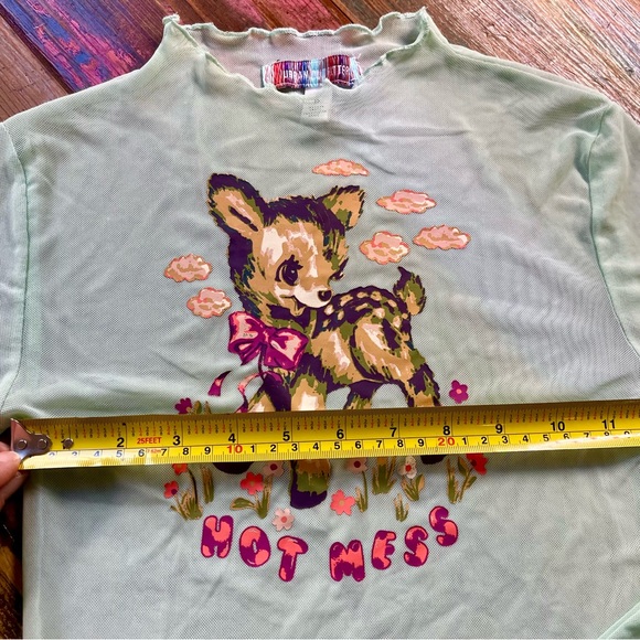 Urban Outfitters Green Long Sleeve Tee with Graphic Design - Picture 5 of 7